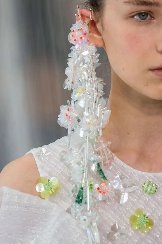 Graze those shoulders...