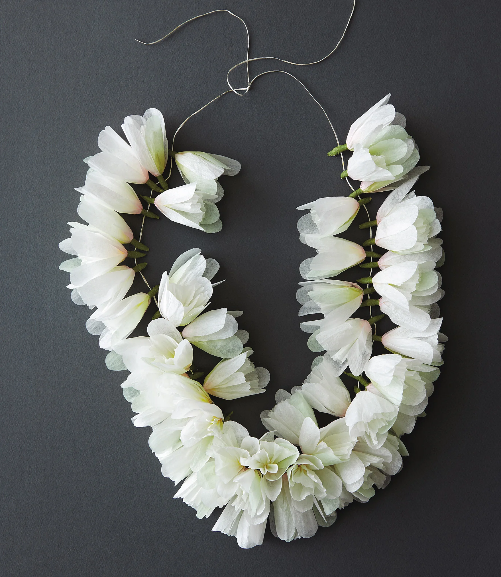 exquisitebookofpaperflowers_p151.jpg