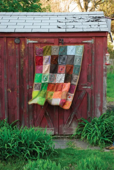 knitalong_barnraisingquilt.jpg