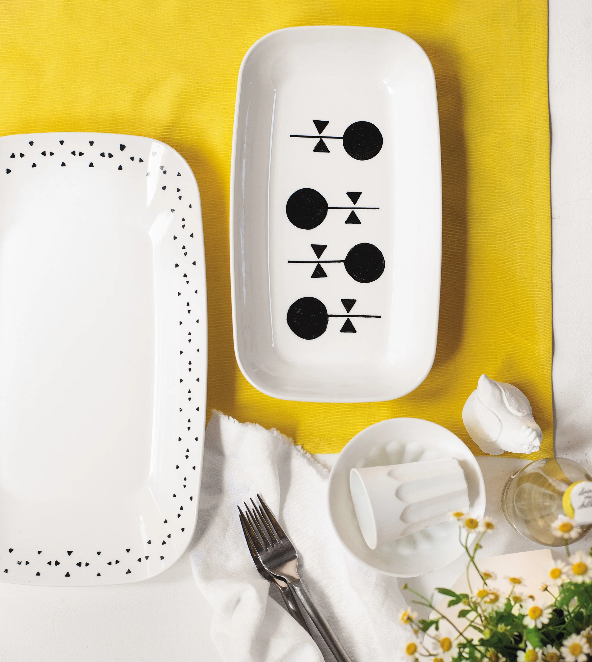 Playful Ceramic Platters from p. 86 of Anna Joyce's Stamp Stencil Paint