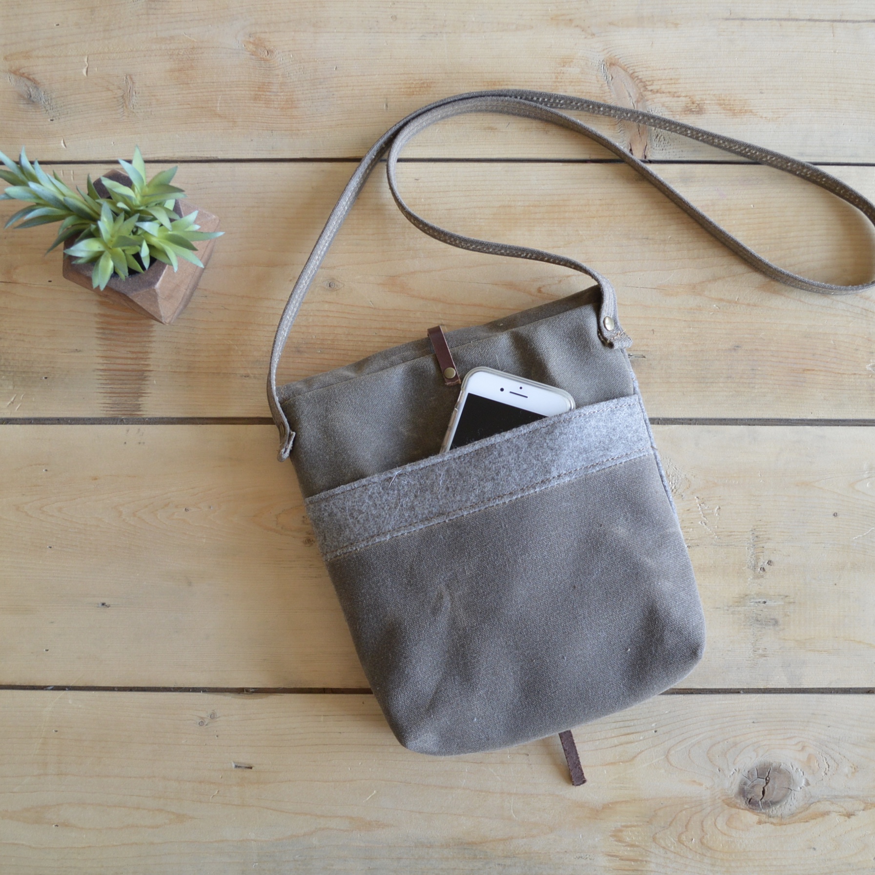 Western Bound Goods Purse