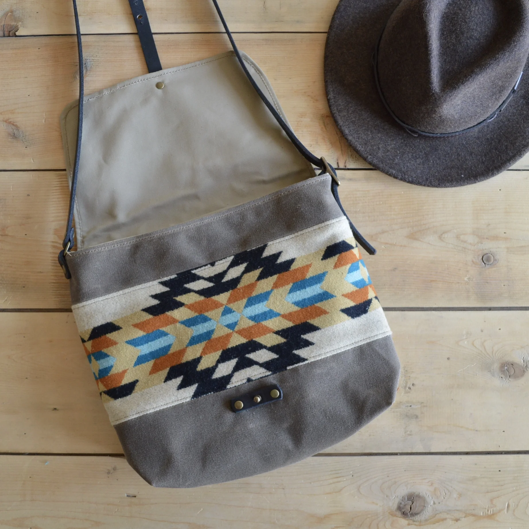 Western Bound Goods Pendleton Crossbody Bag