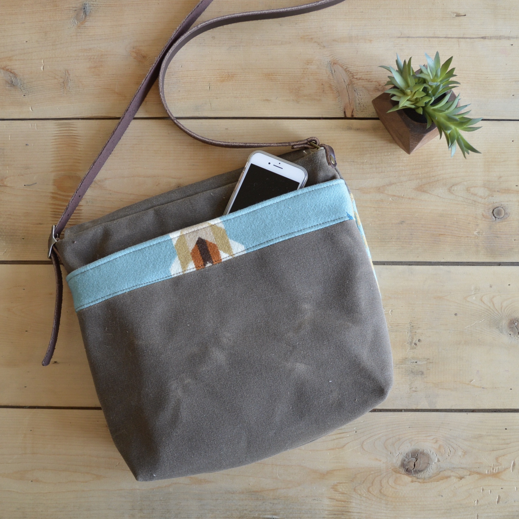 Western Bound Goods Pendleton Crossbody Bag