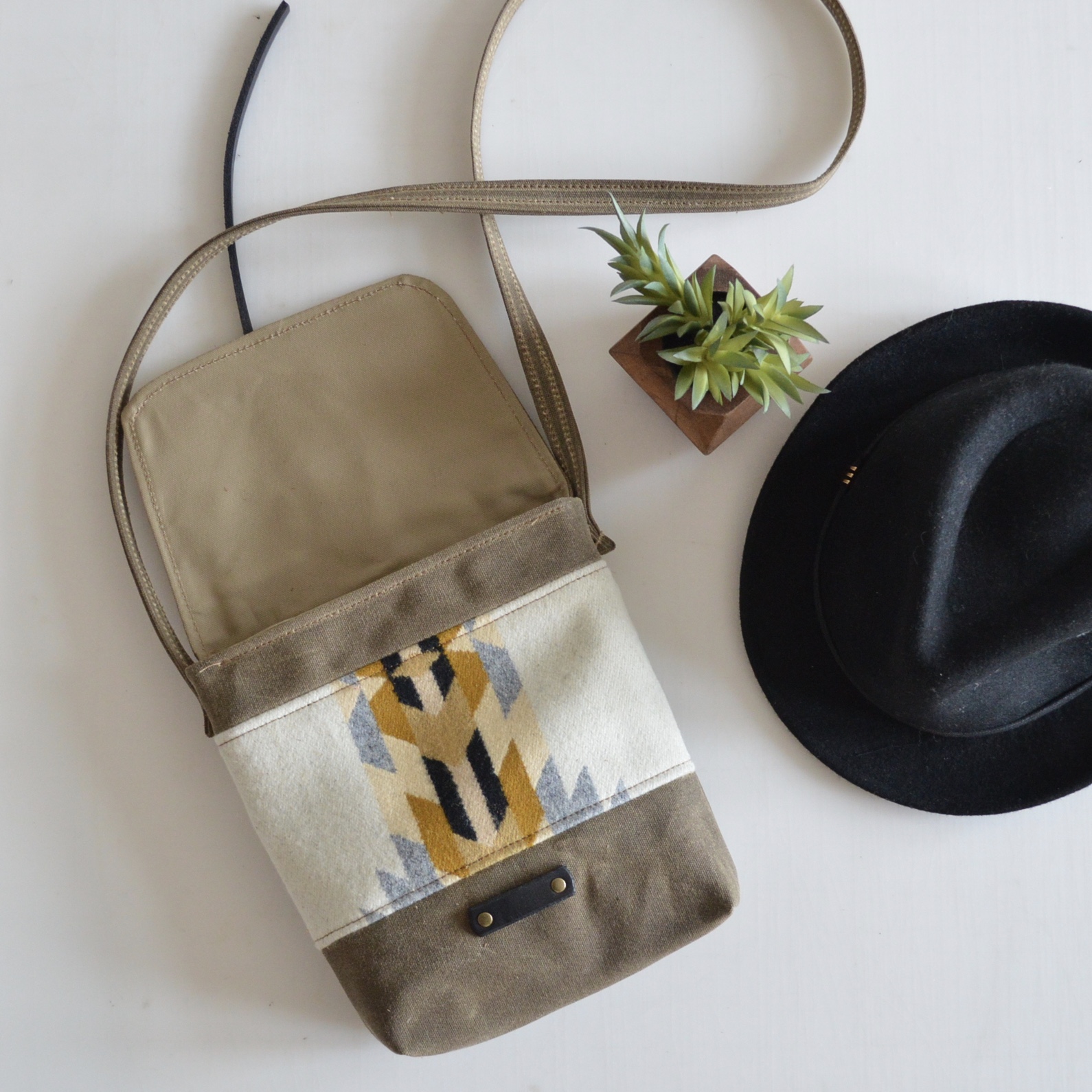 Western Bound Goods Pendleton Purse