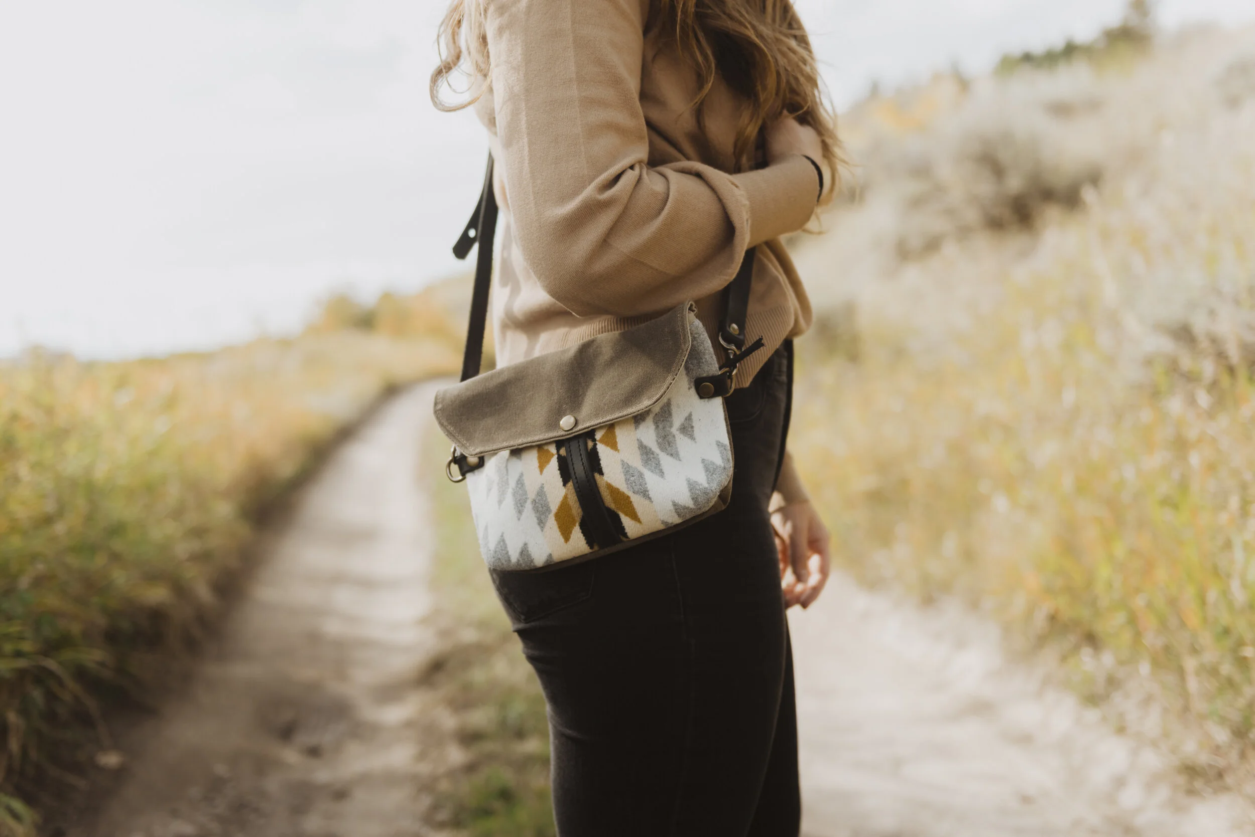 バッグ Diemm handmade wool bag-brown Trampoline Small suede shoulder bag in brown - Zimmermann