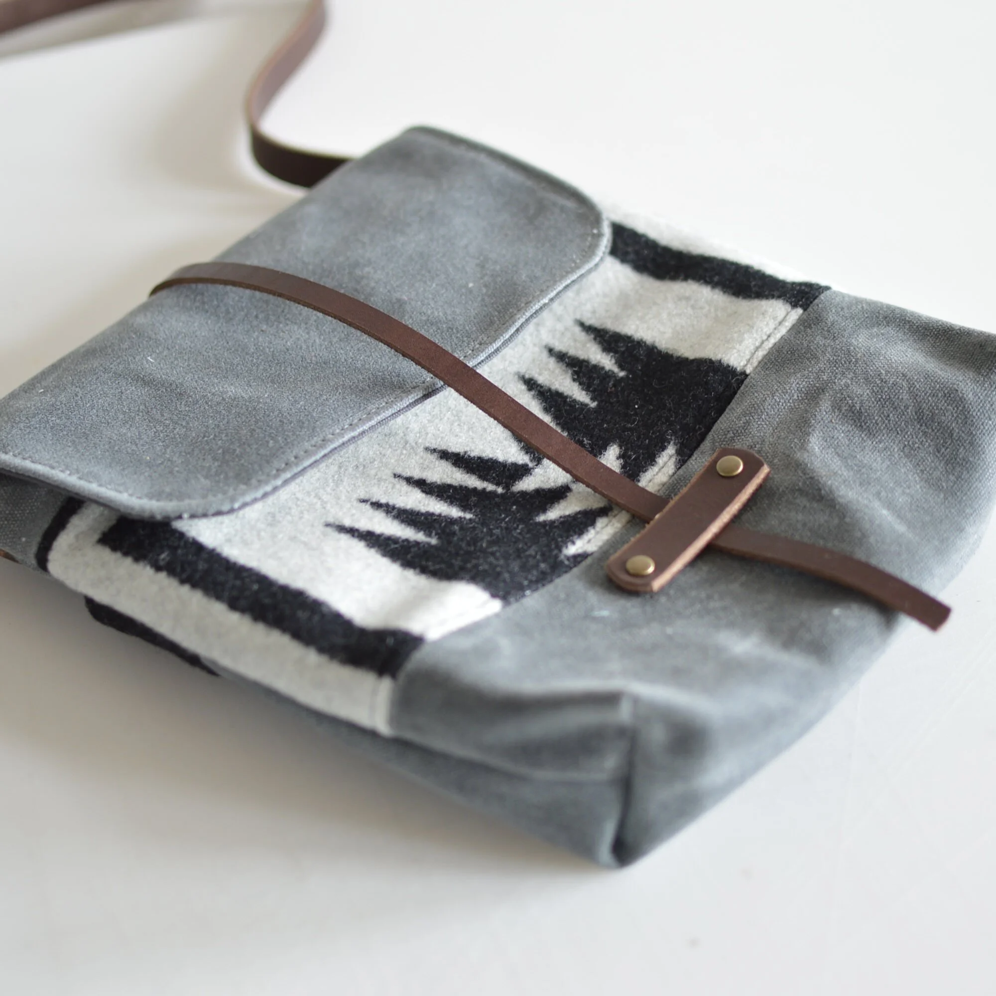 Western Bound Goods Pendleton Bag