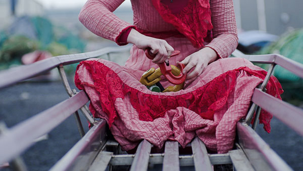 Still frame from 'Material Puffin'.