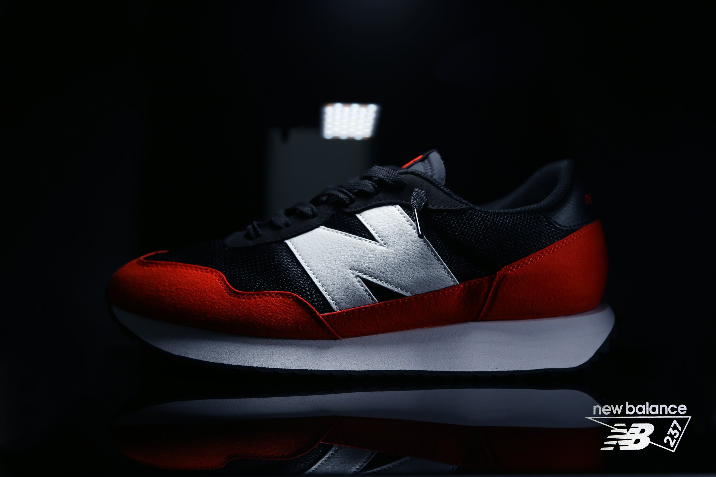 NewBalance237WallpaperJoseAngelFilms©.jpg