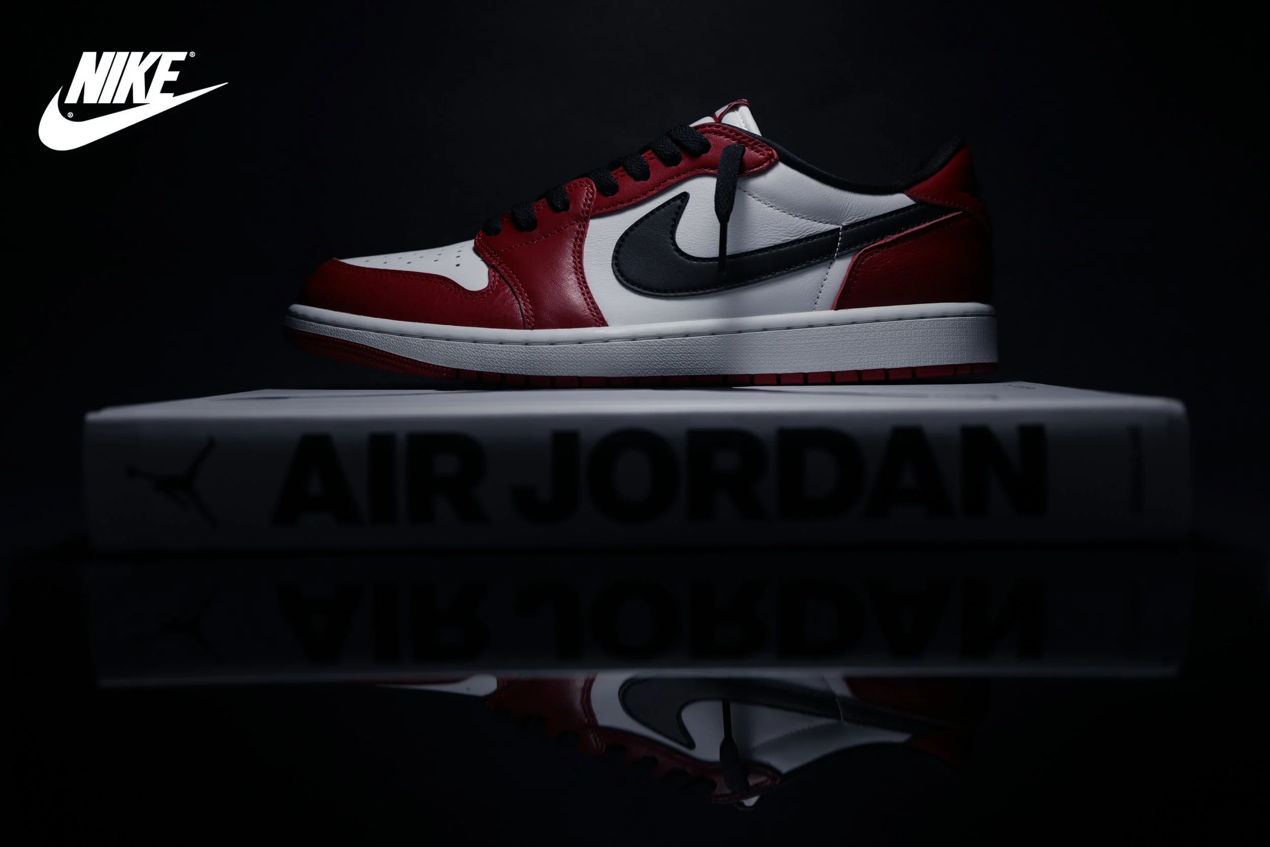 AirJordan1LowChicagoJoseAngelFilms©.jpg