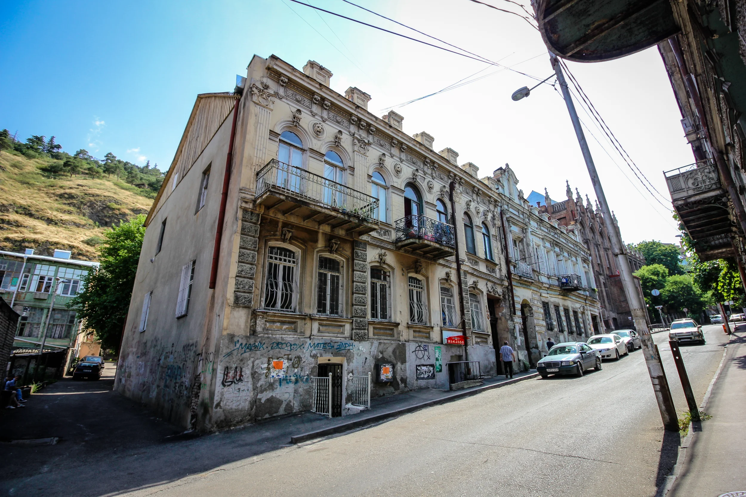 Another to-be-abandoned building?