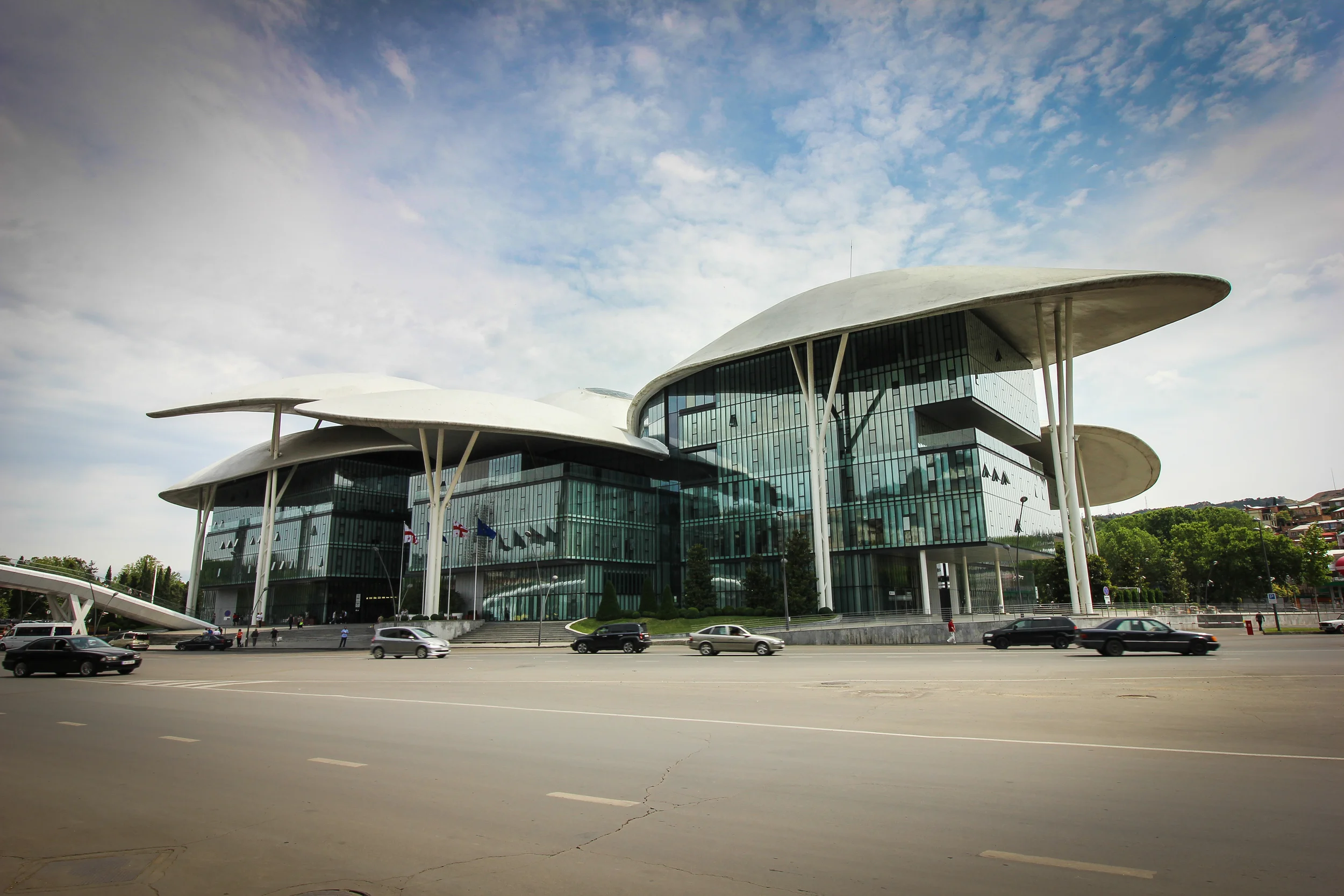 The Palace of Justice / Public Service Hall