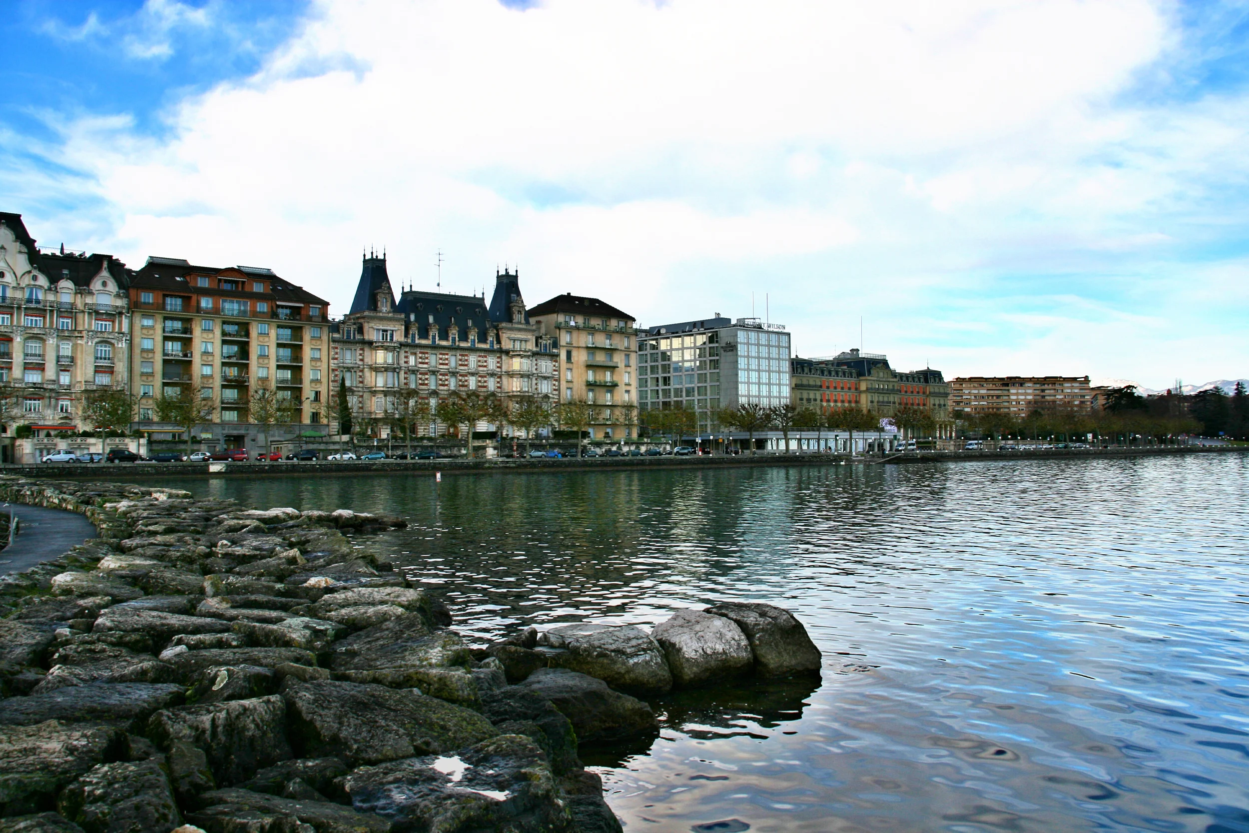 Int'l Geneva