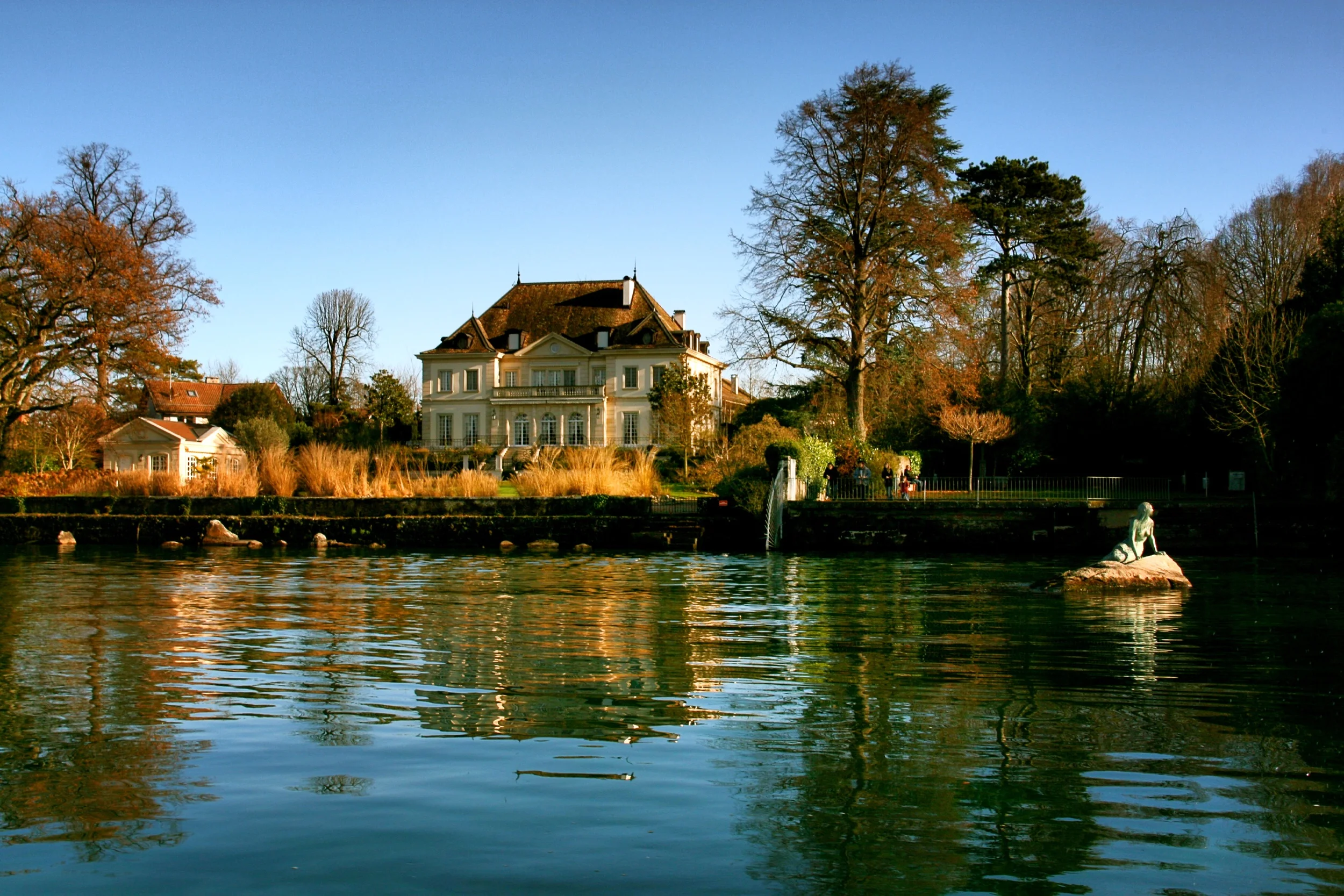 Living in Geneva