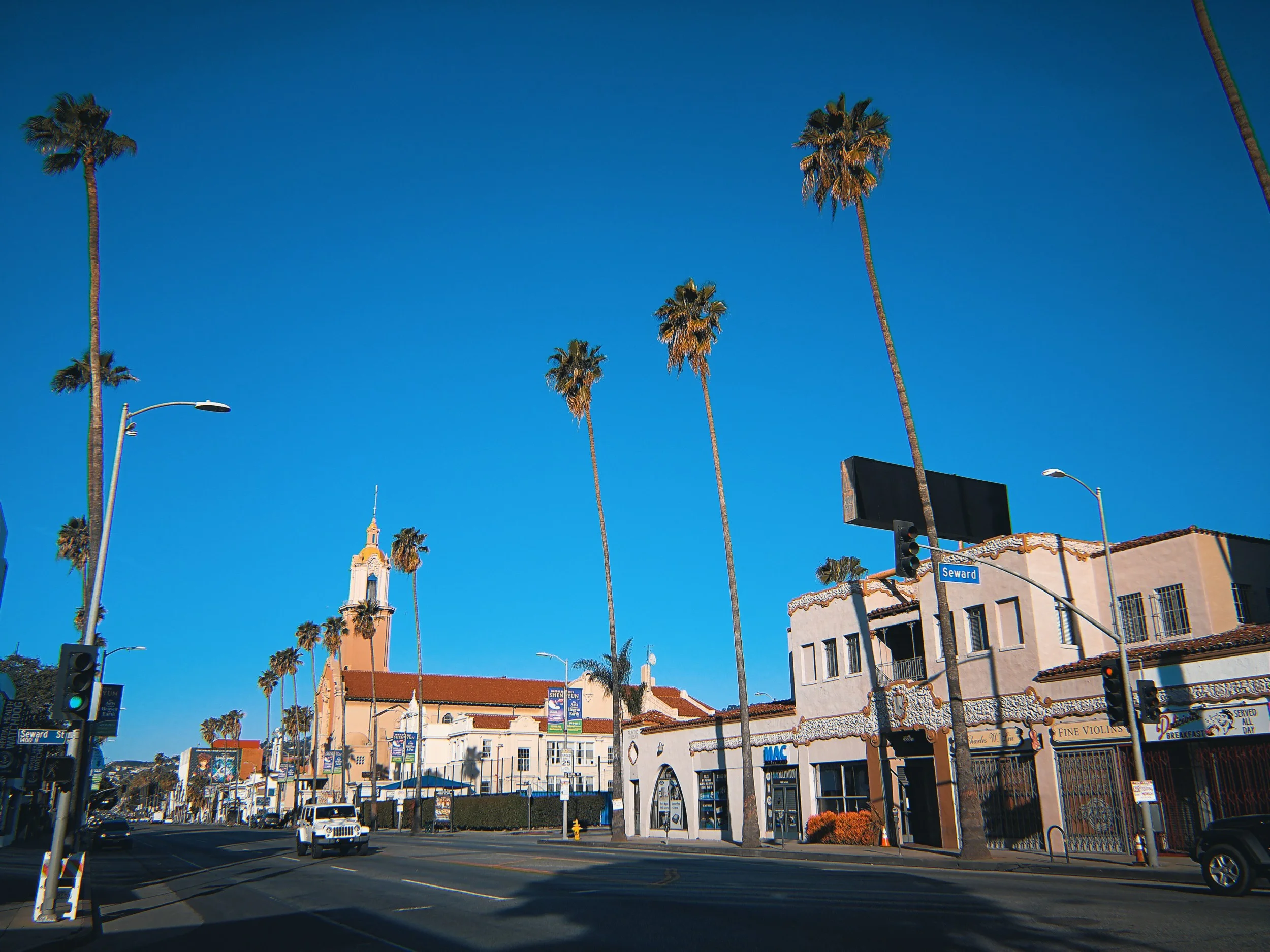 Sunset Boulevard towards Beverly Hills