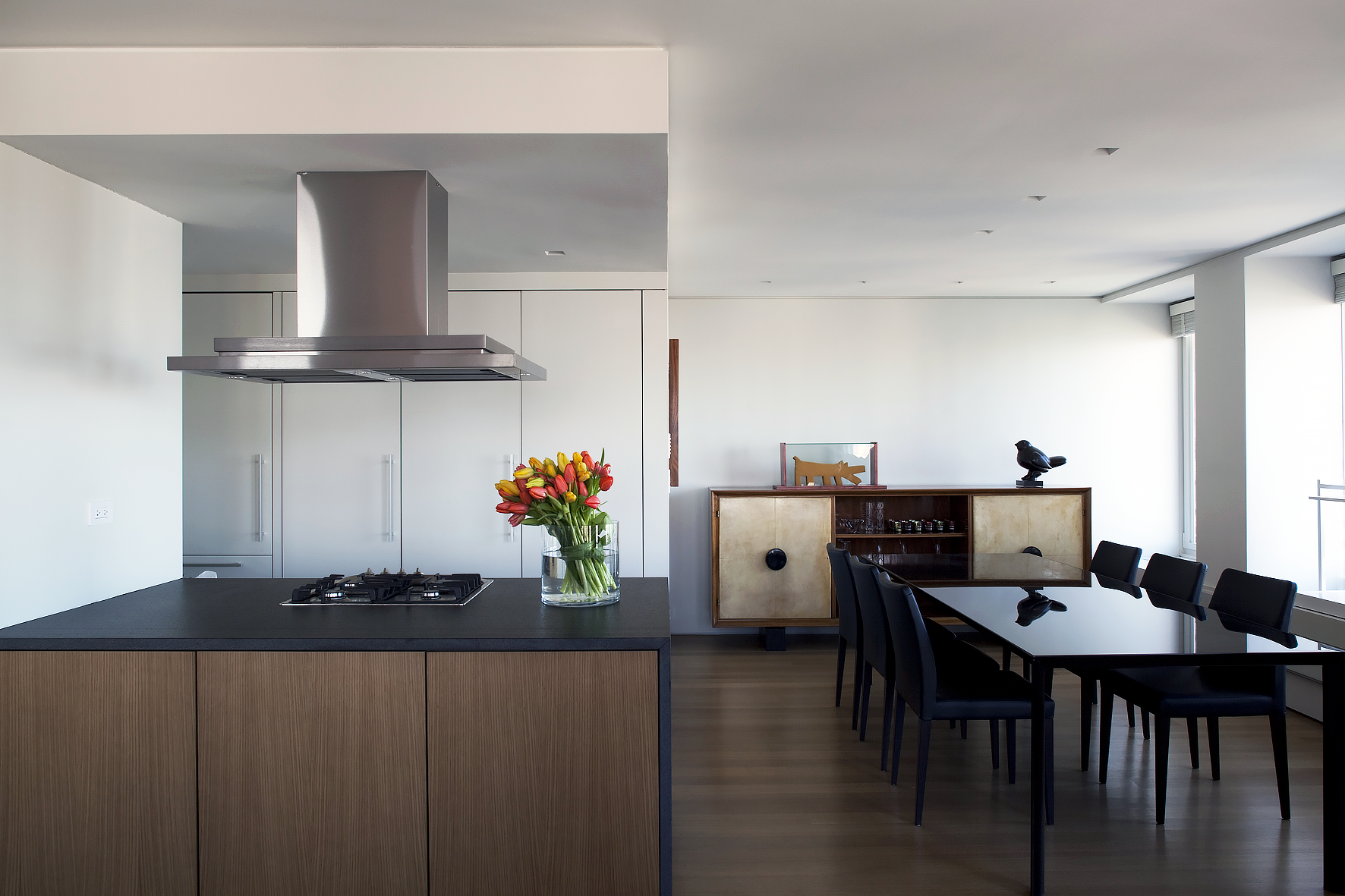 PRIVATE RESIDENCE-NY_Kitchen-Dining-01.png