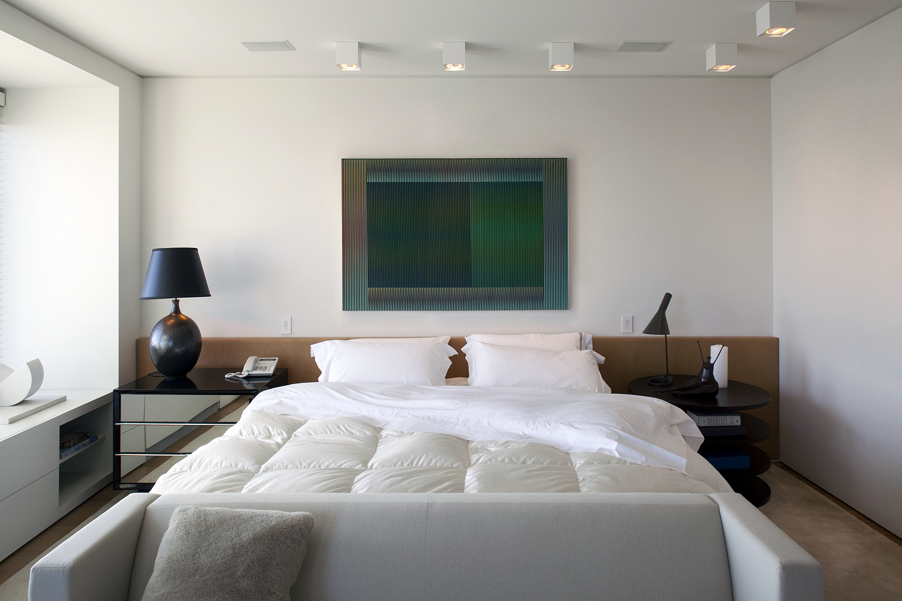 PRIVATE RESIDENCE-NY_MasterBedroom-01.png