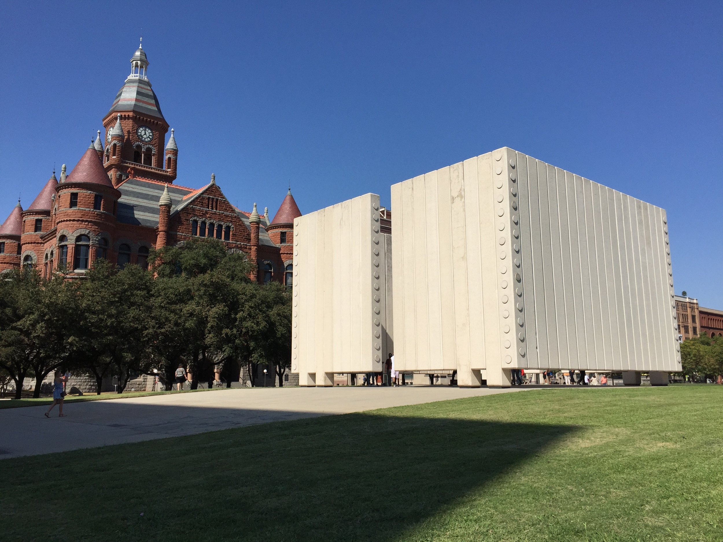 Phillip Johnson's 1970 JFK Memorial