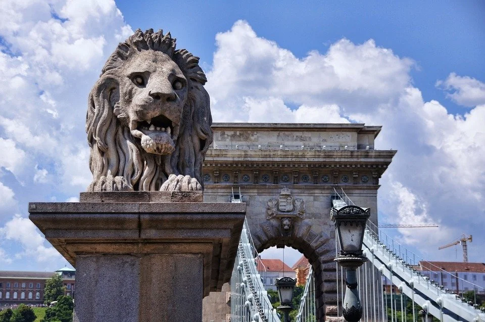 chain-bridge2.jpg