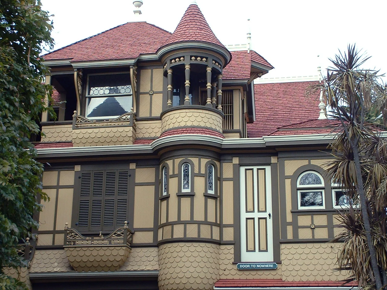 Winchester Mystery House: Door to Nowhere