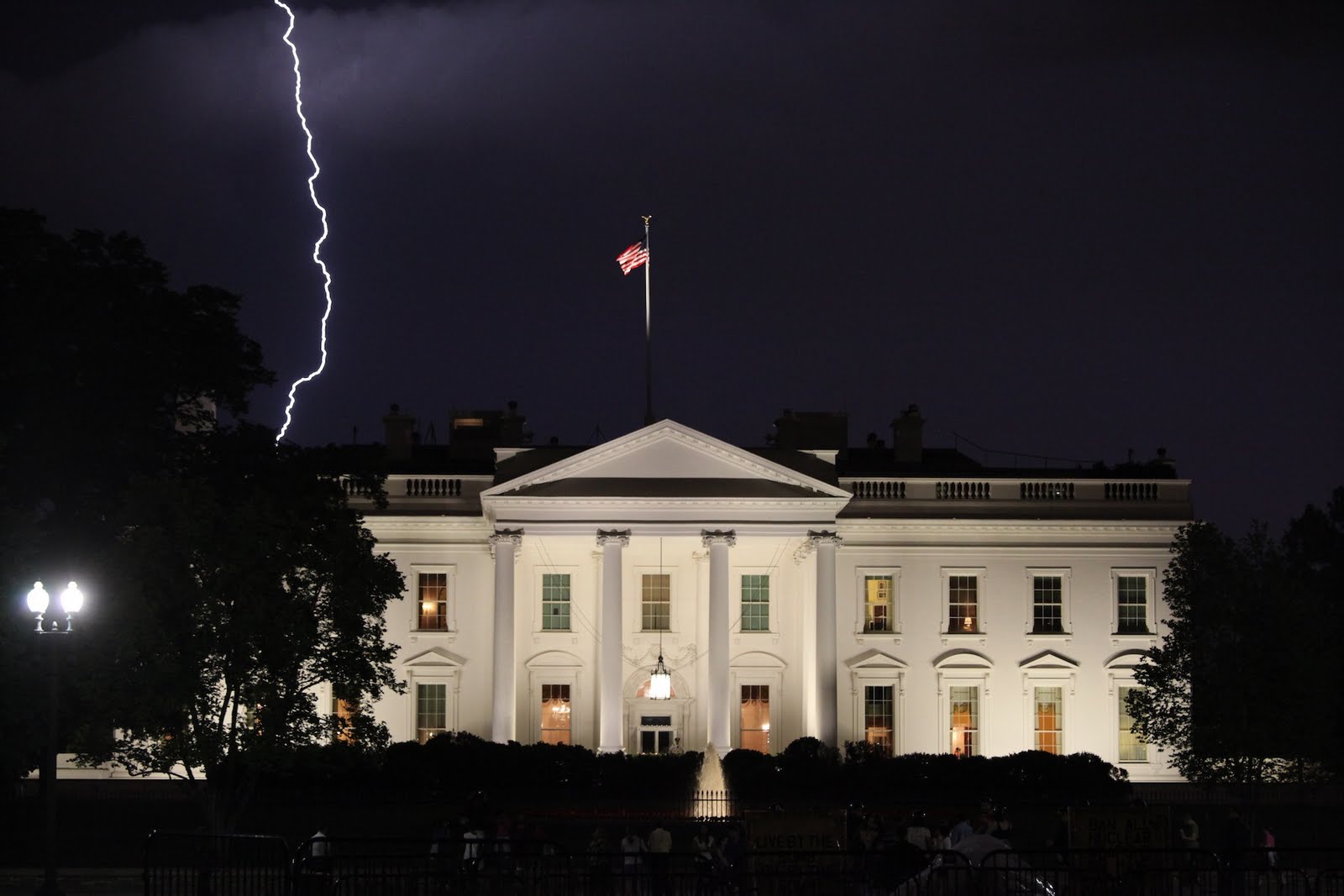 White House2.jpg