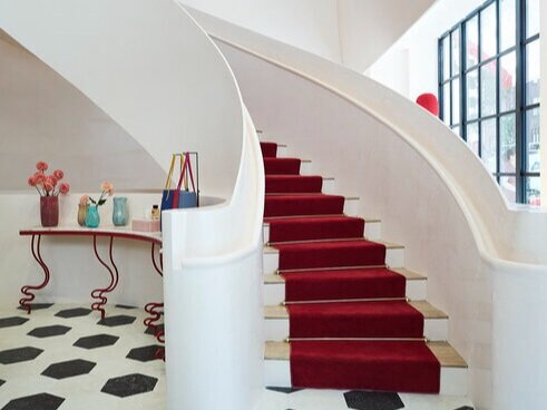Luxurious Boutique gets Expert Makeover - Carolina Herrera