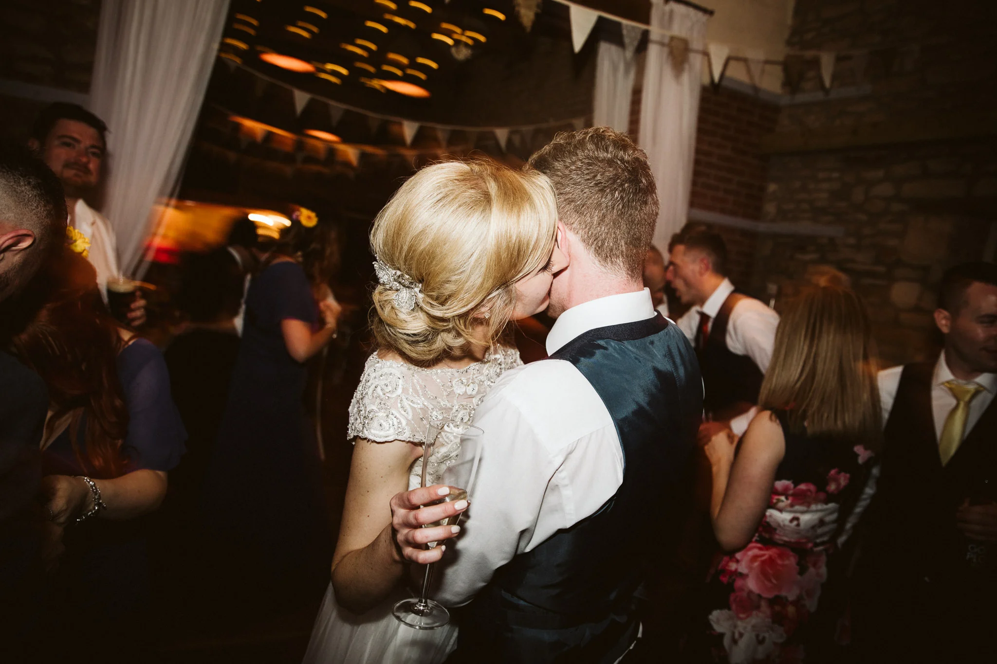 northside-farm-wedding-northumberland-margarita-hope (172).jpg