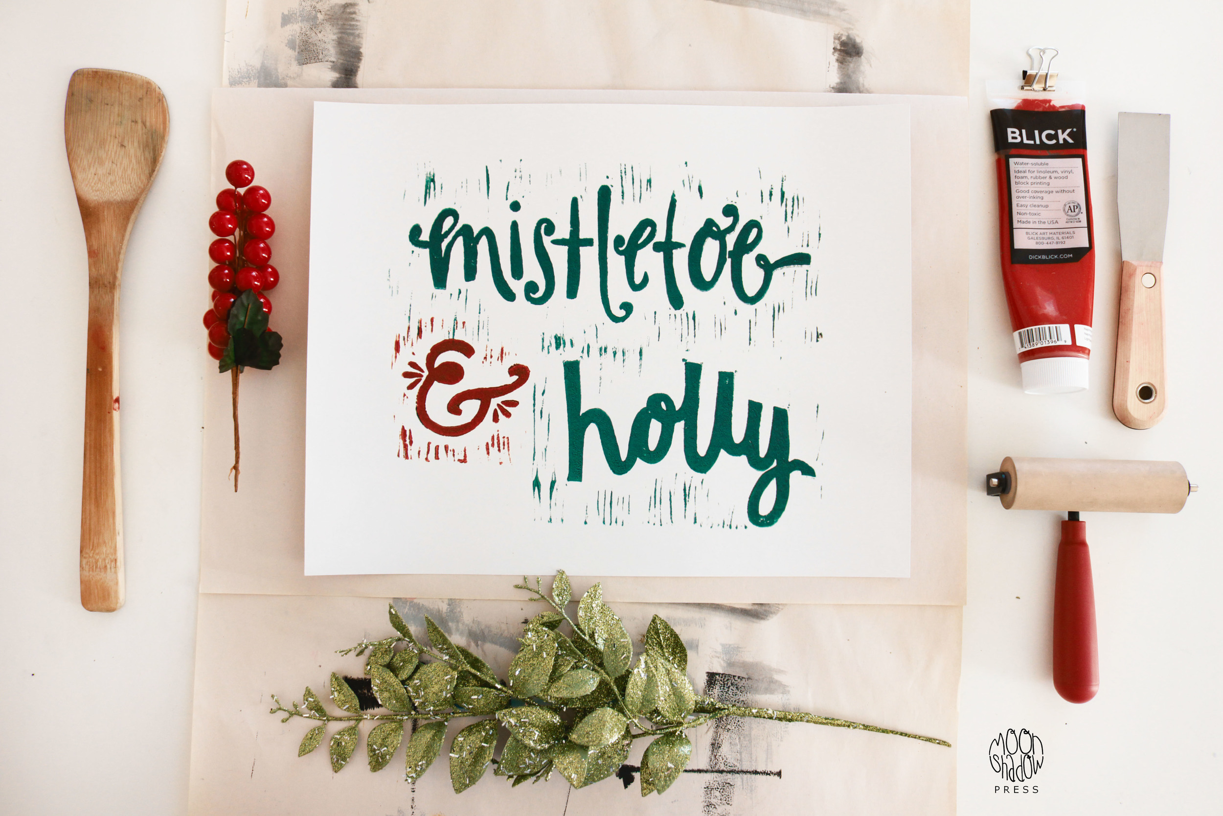 product_P_mistletoeholly2_logo.jpg