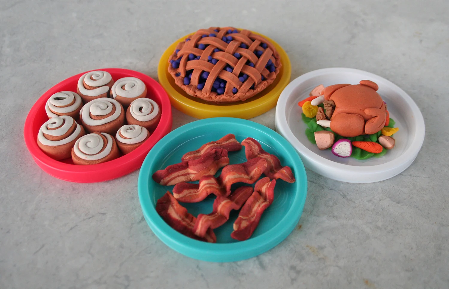 Yellow-Pig-Day-Play-Doh1.jpg