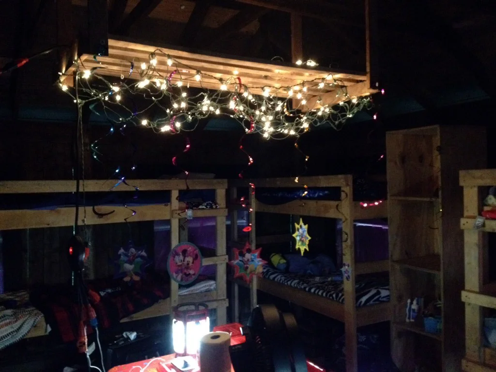 Cabin 10 Interior (DPriebe)