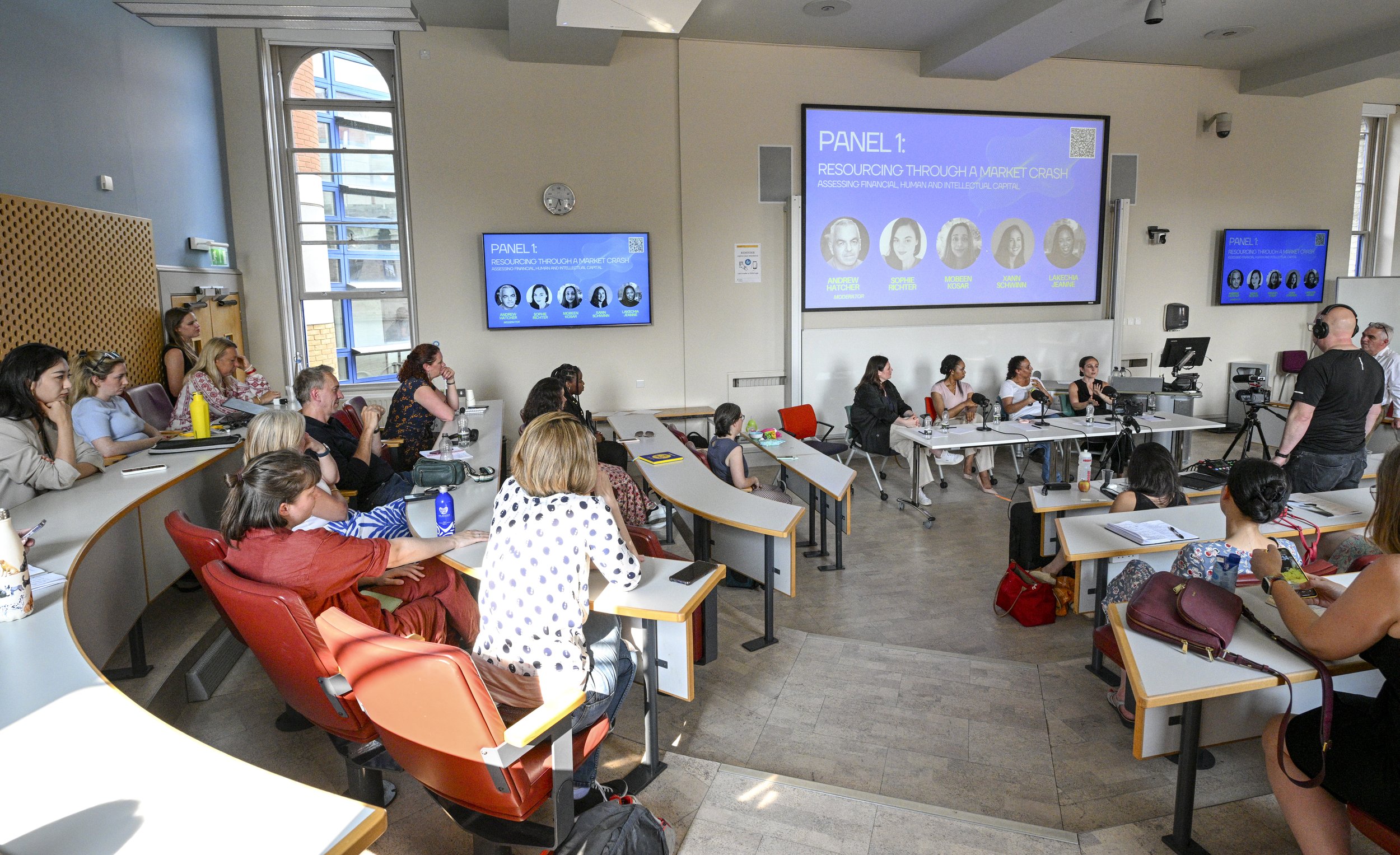 CI Female Founders networking event 003.jpg