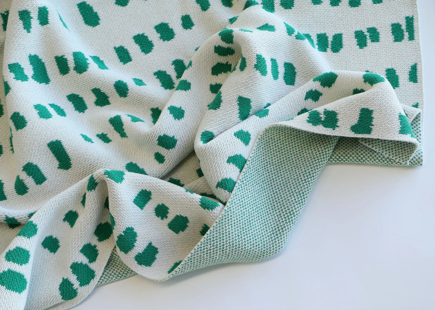 GREEN DASH BLANKET
