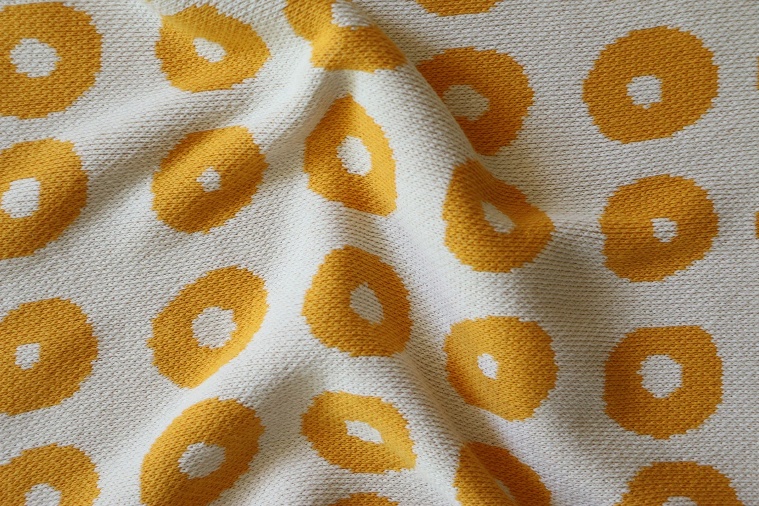 GOLD RING BLANKET