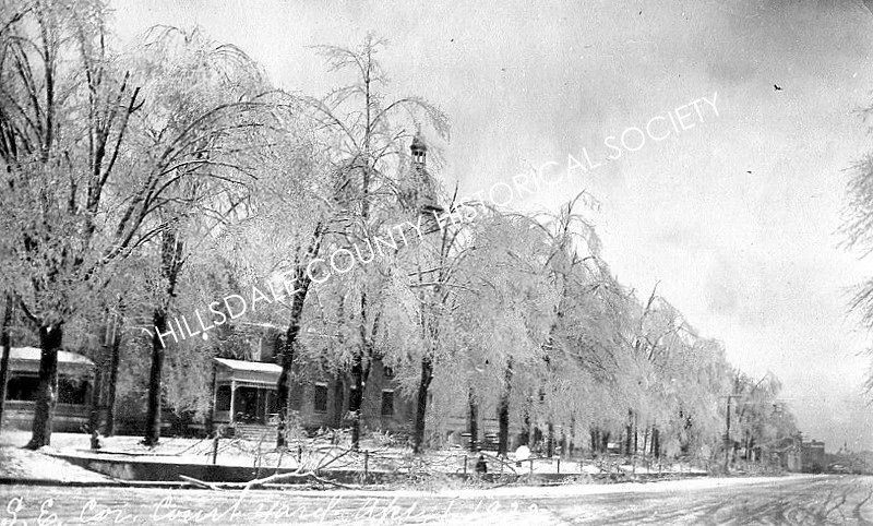 Hillsdale Court House Square Covered in Ice