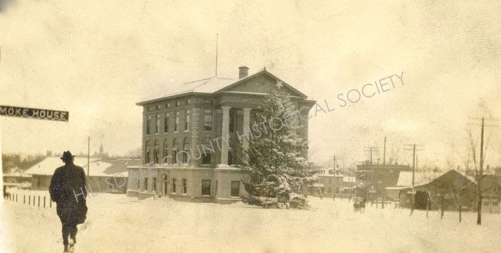  Christmas Tree at Hillsdale City Hall 