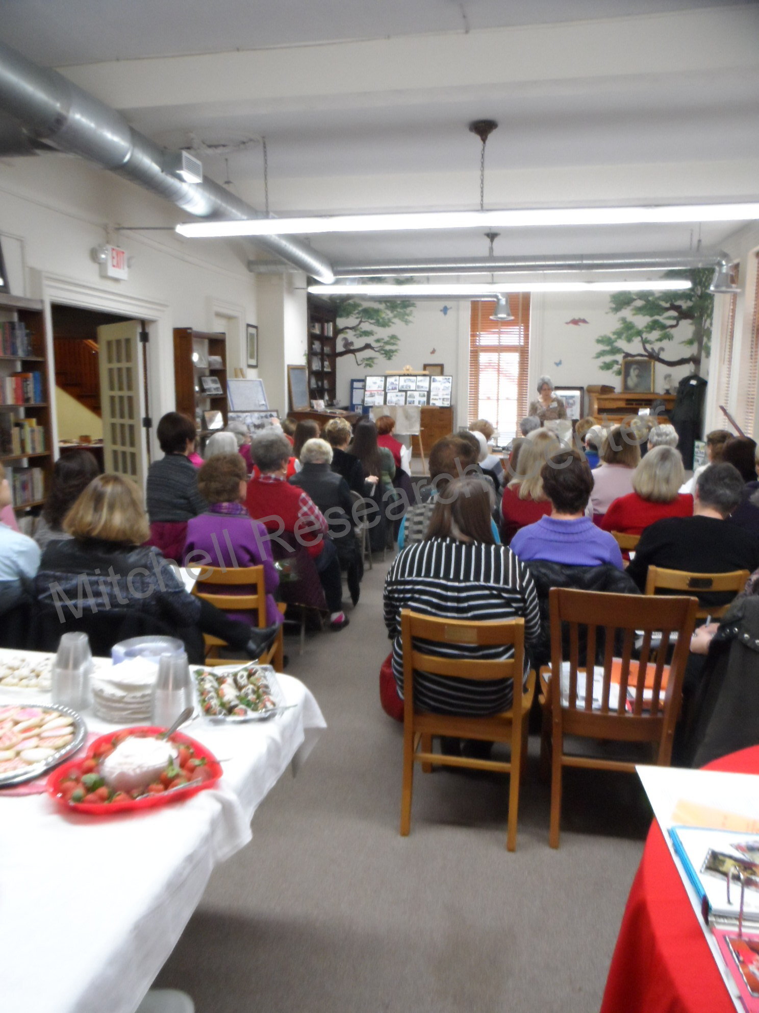  Sharing Genealogy with a Women’s Club 