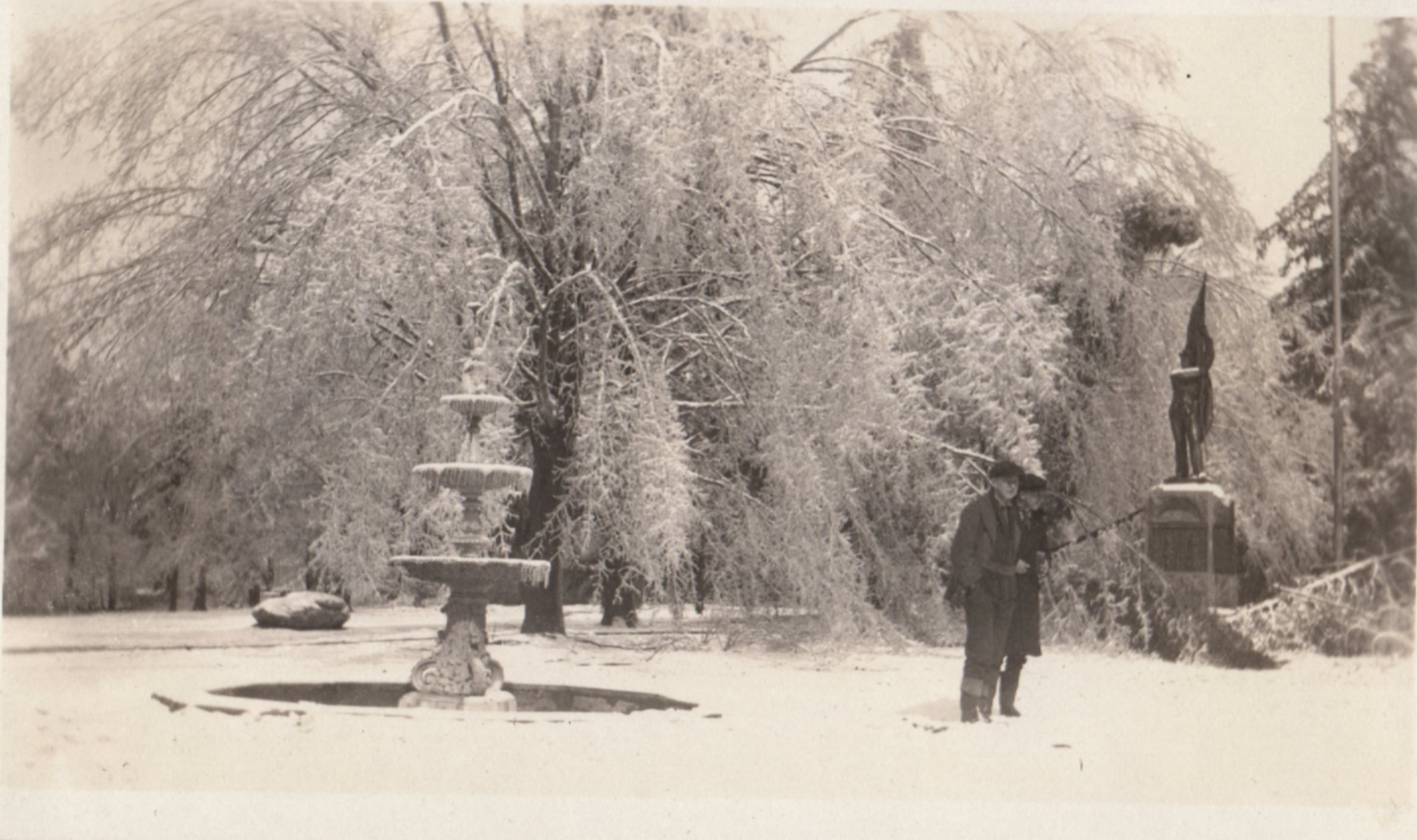  Hillsdale College Ice Storm  Mar  31 1922 