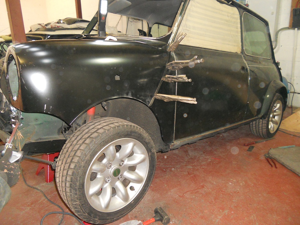 Mini Cooper MPI With Wheel Arch Restored