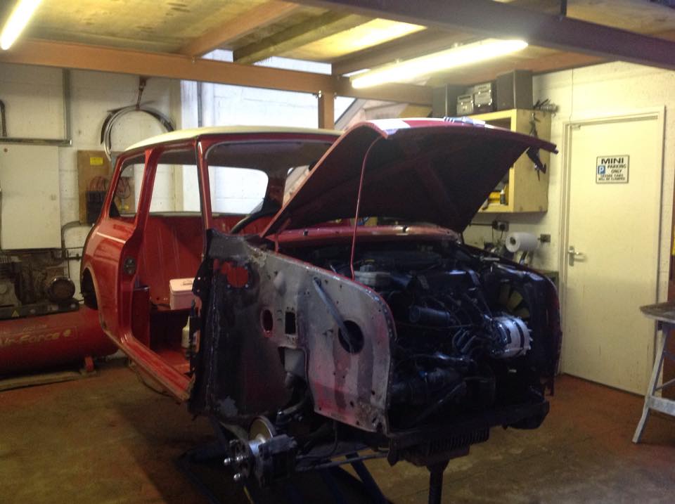 TRMC_Mini_Cooper_With_Engine_Exposed