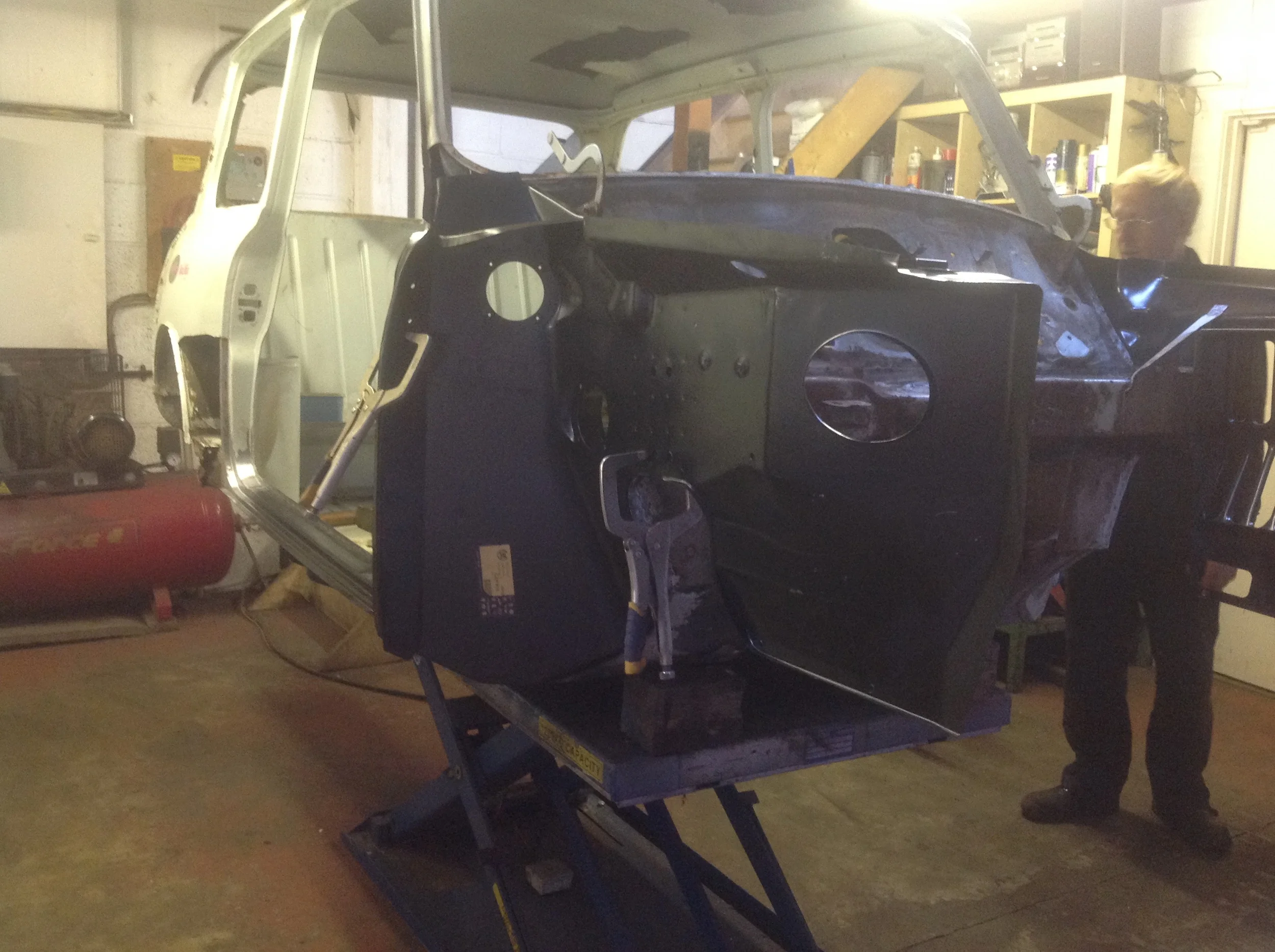 Front_View_of_Stripped_Mini_Clubman.JPG
