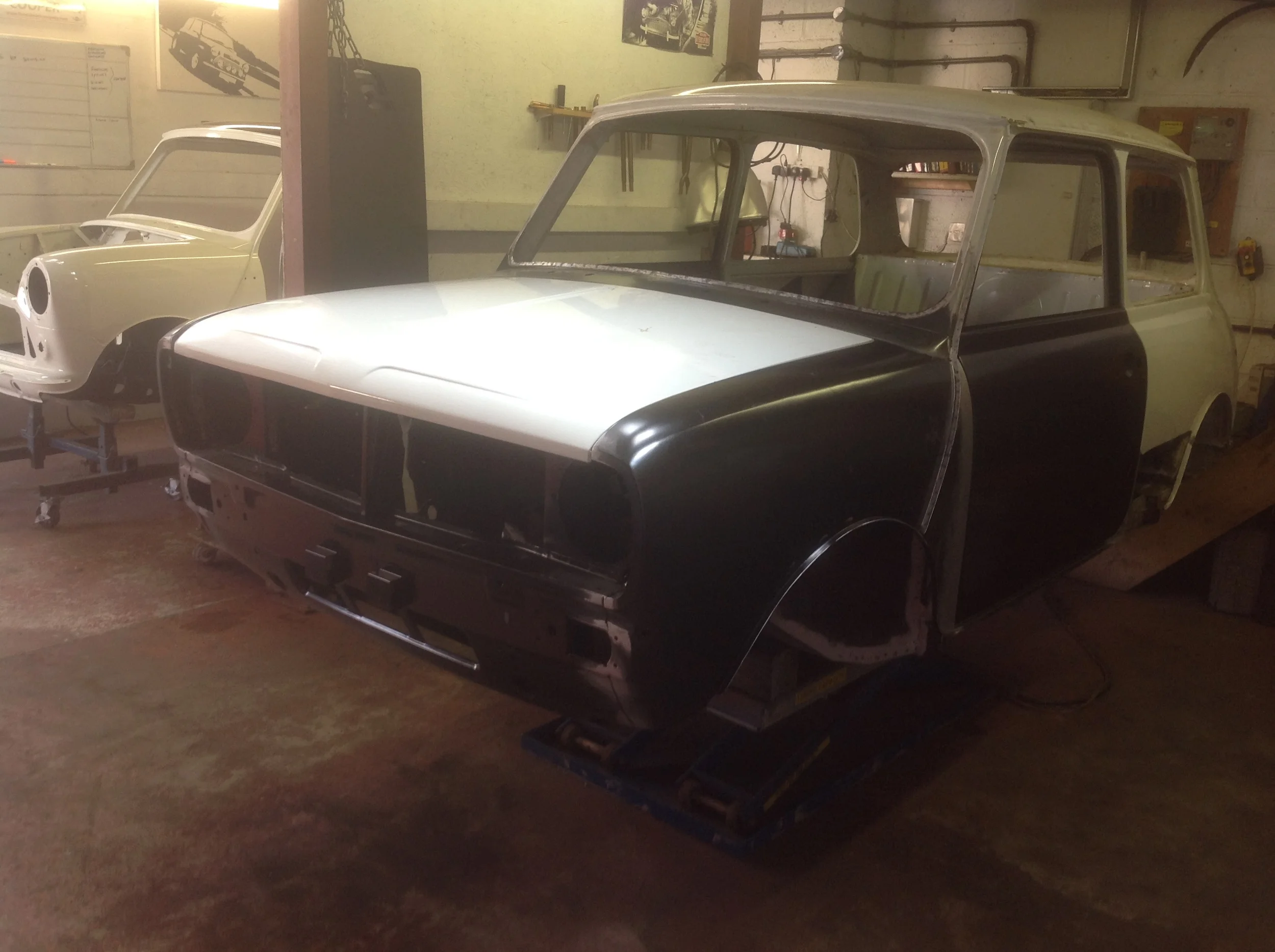 Mini_Clubman_Stripped_Shell.JPG