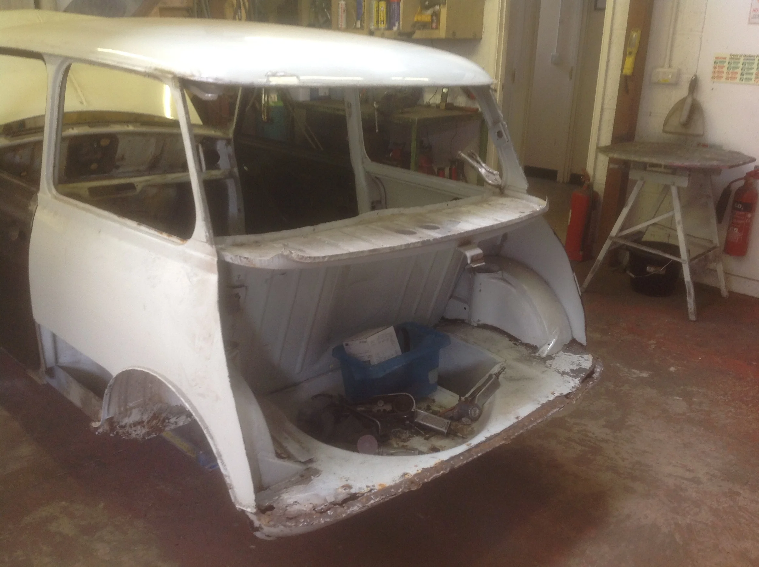 Stripped_mini_Clubman_Shell_Boot.JPG