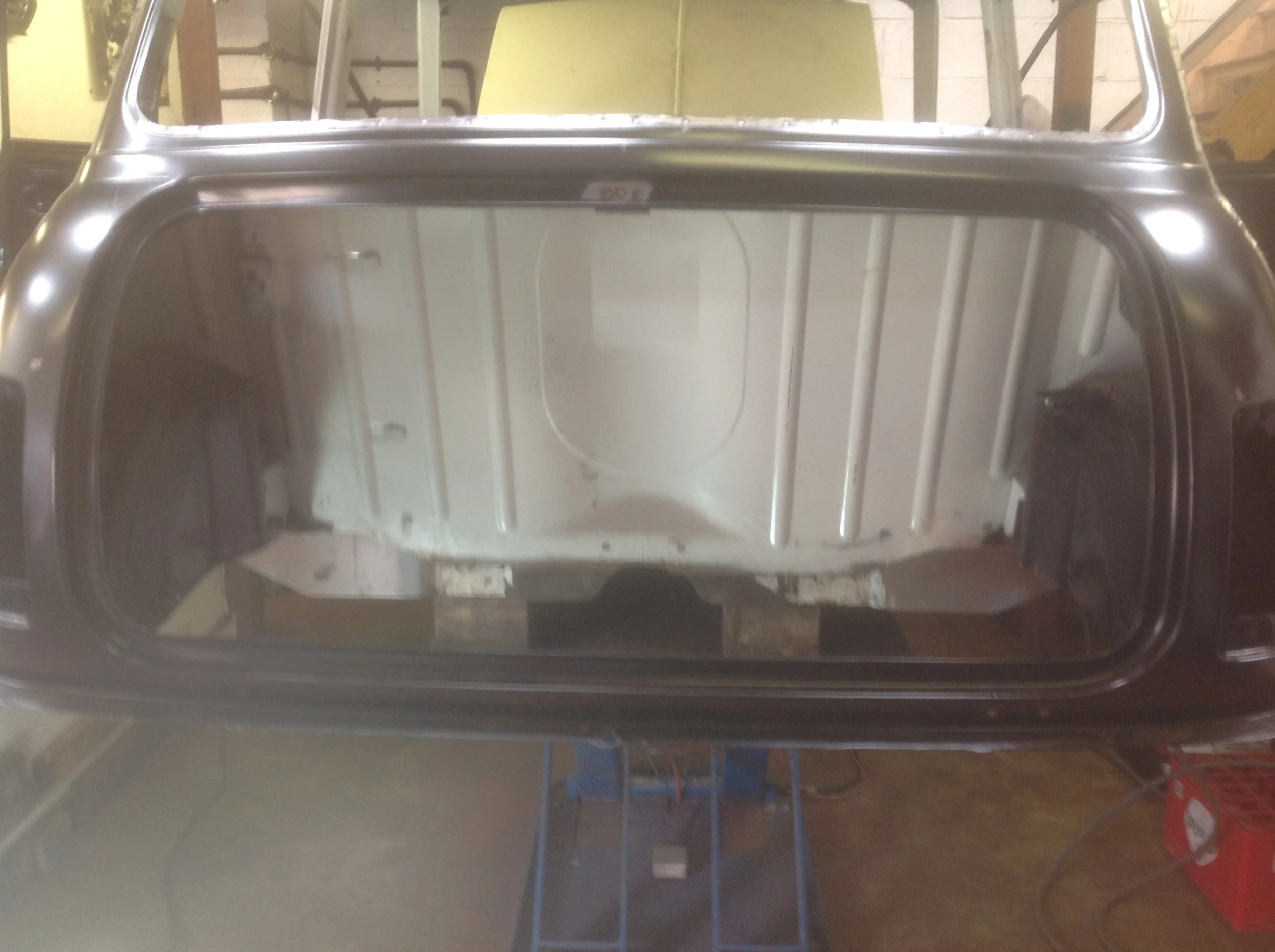 Inside_Mini_Clubman_Boot.JPG