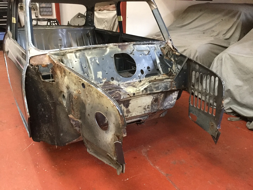The-Real-Mini-Company_Mini-Neon-Stripped.jpg