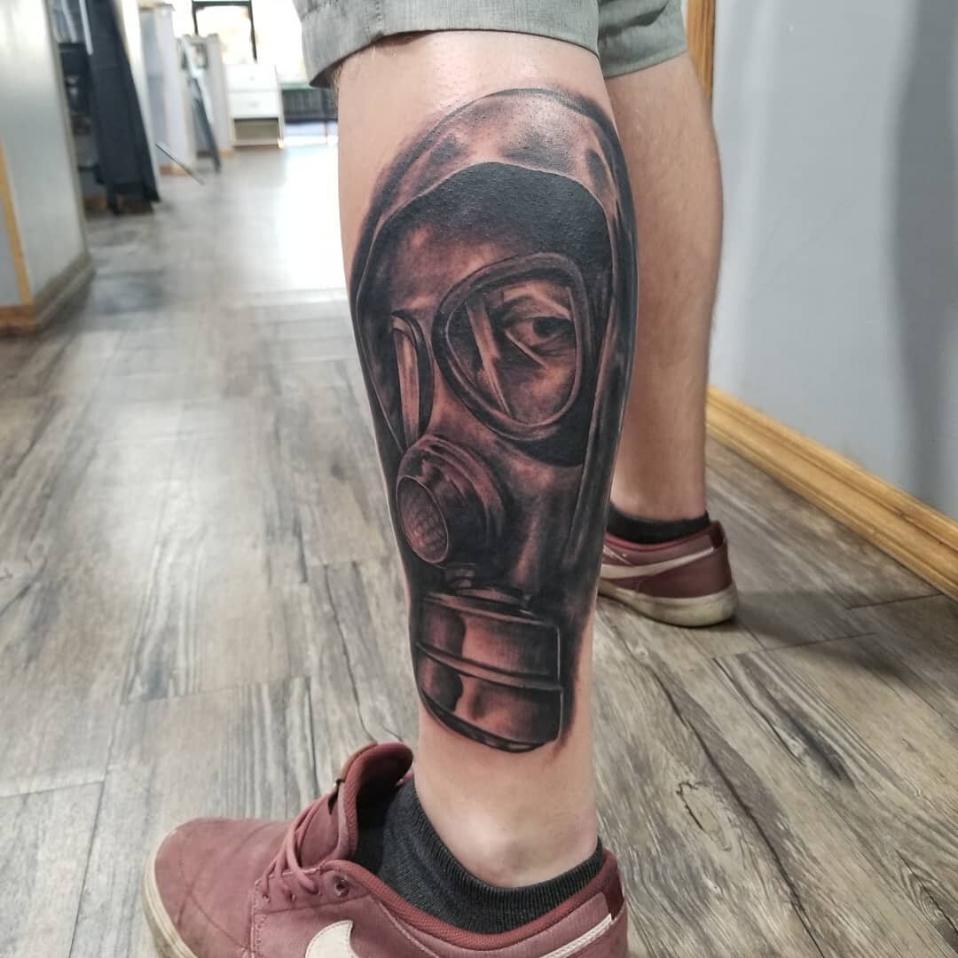 I would love to do more like this! First session, Thanks Cody! #tattoos #worldfamoustattooink #fkirons #gasmask #blackandgraytattoo #lightningrevivaltattoocompany #kwadronneedles