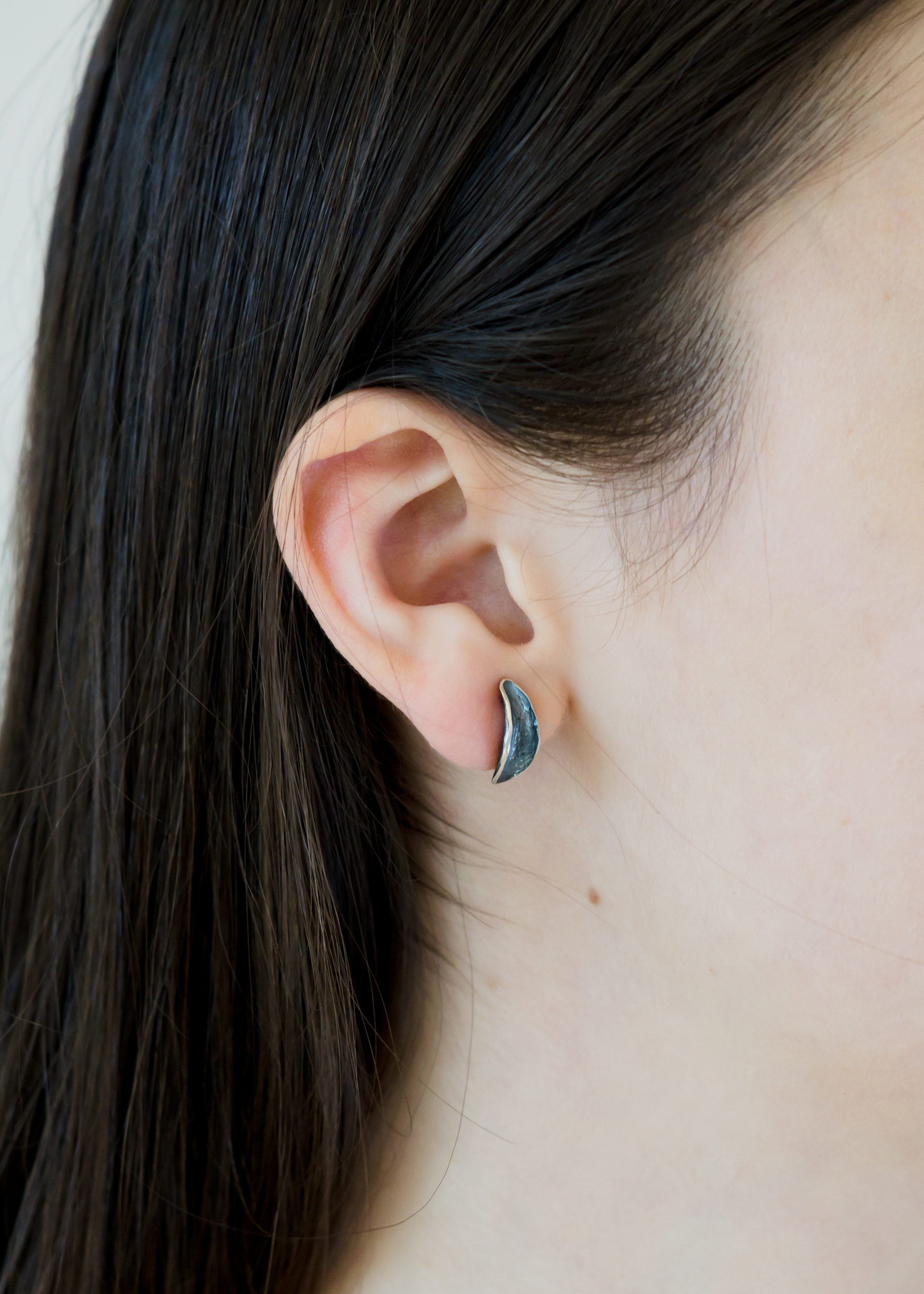 Mini-leaf-earring-CG-Grisez-7230.jpg