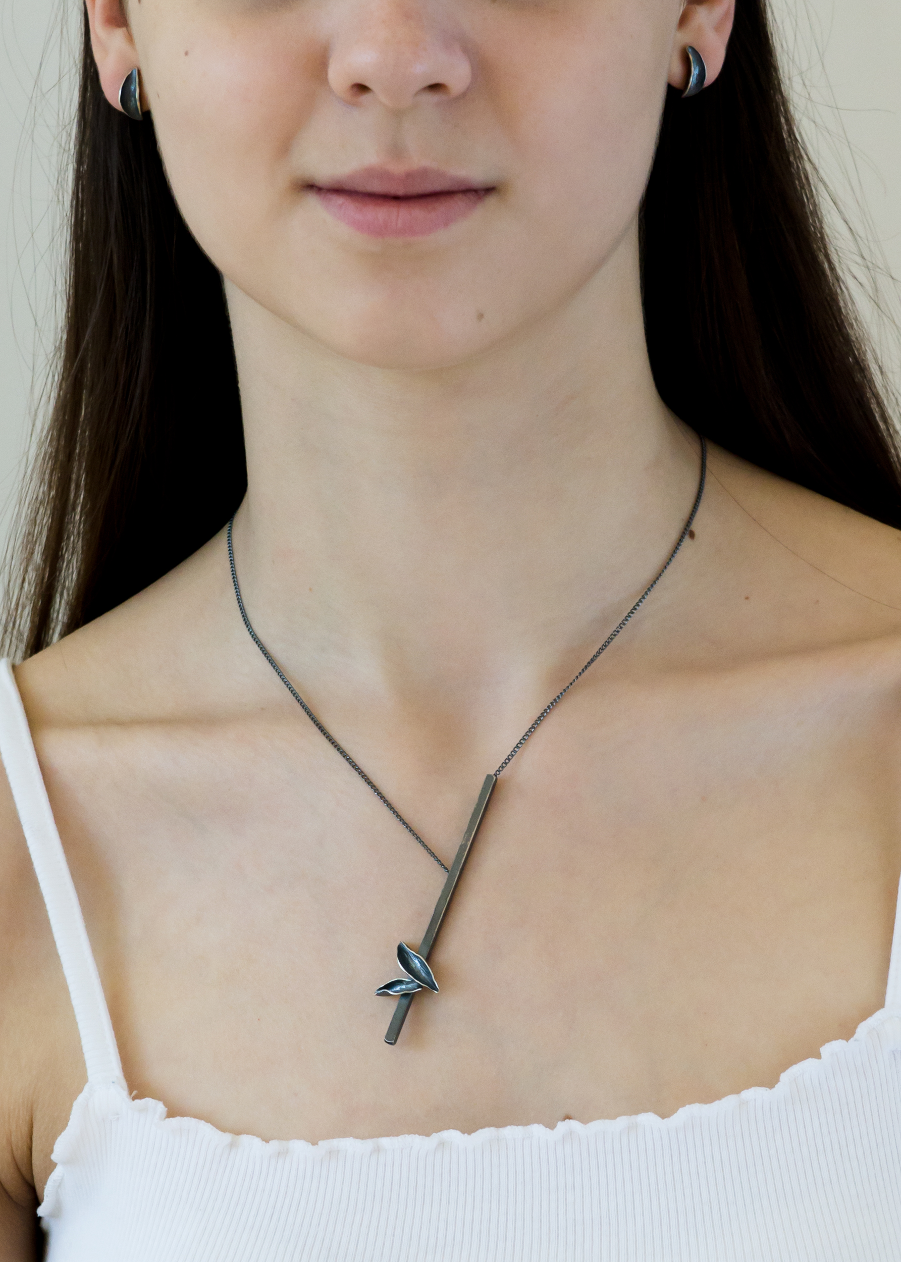 Asymmetrical_Bar-Necklace-CG_Grisez-7241.jpg