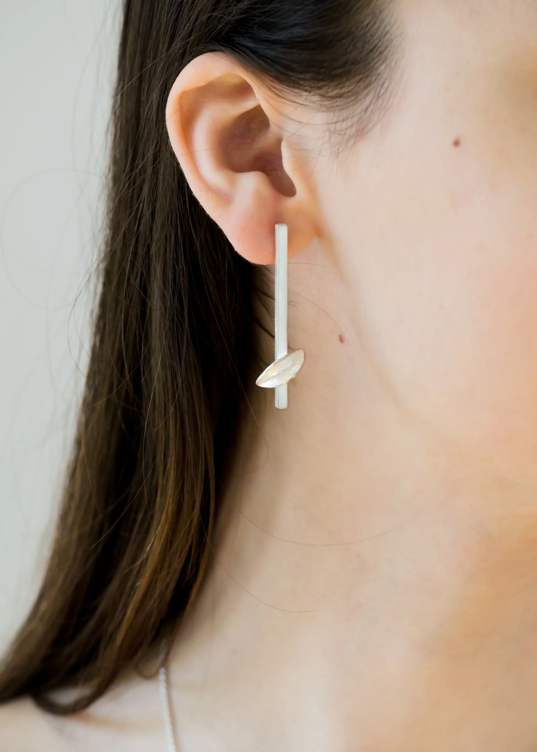 Bar-leaf-earring-CG-Grisez-7041.jpg