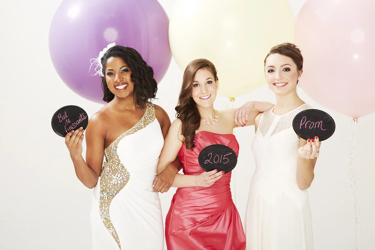 1-Prom group chalkboard 19075.jpg