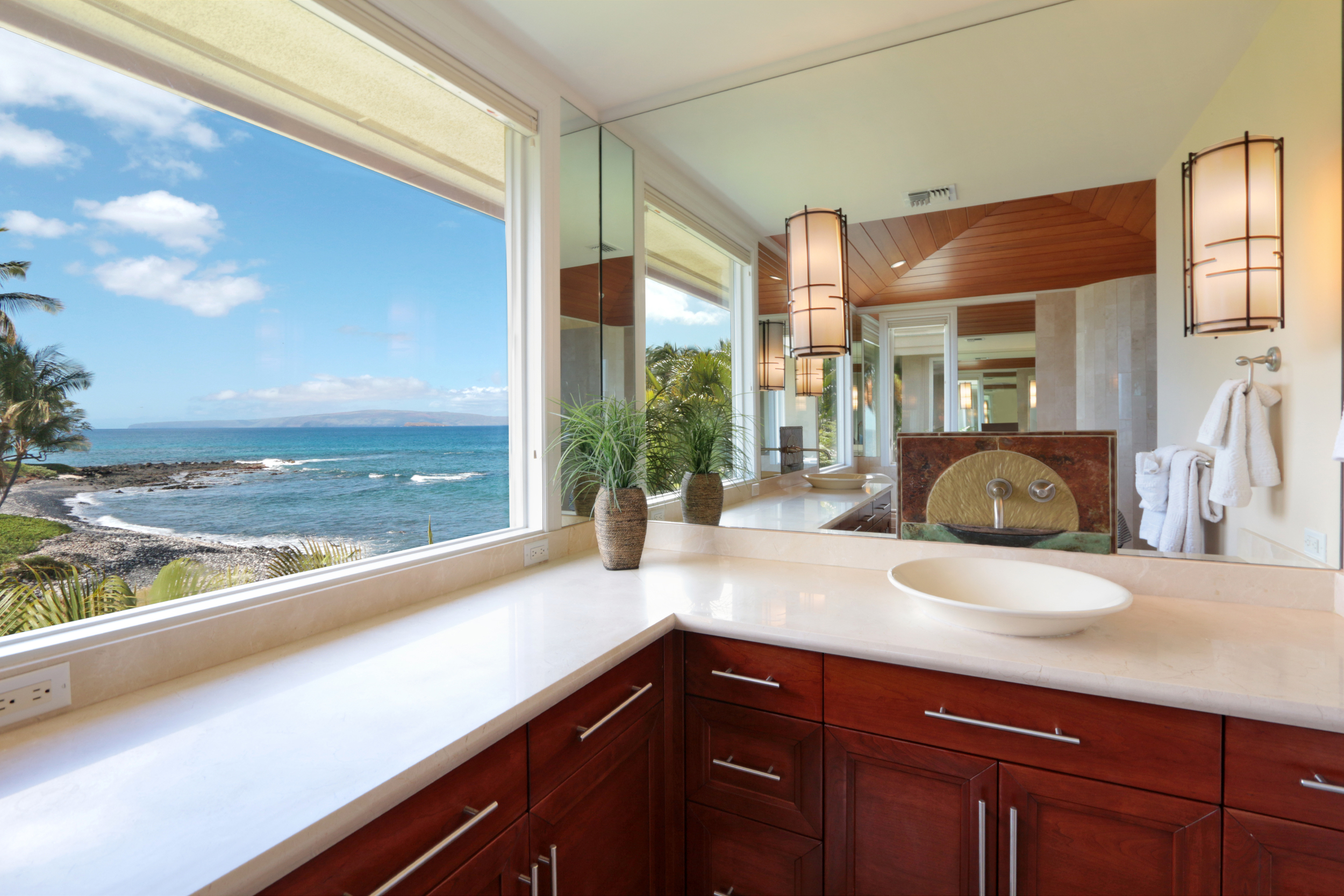 maui-oceanfront-luxury-property-rental-Bliss Master Bath1.JPG