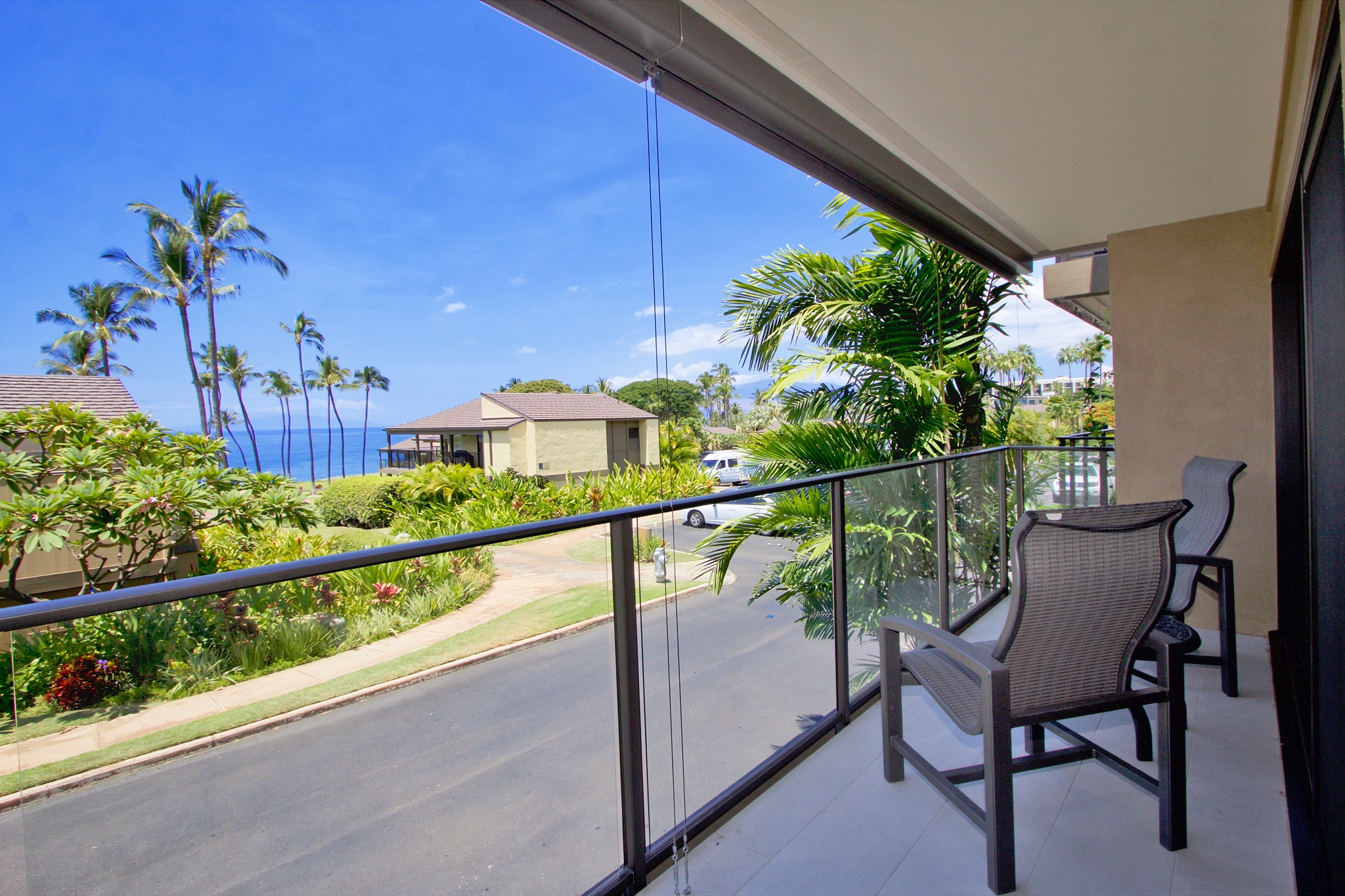 oceanfront-rentals-maui-35_xl.jpg